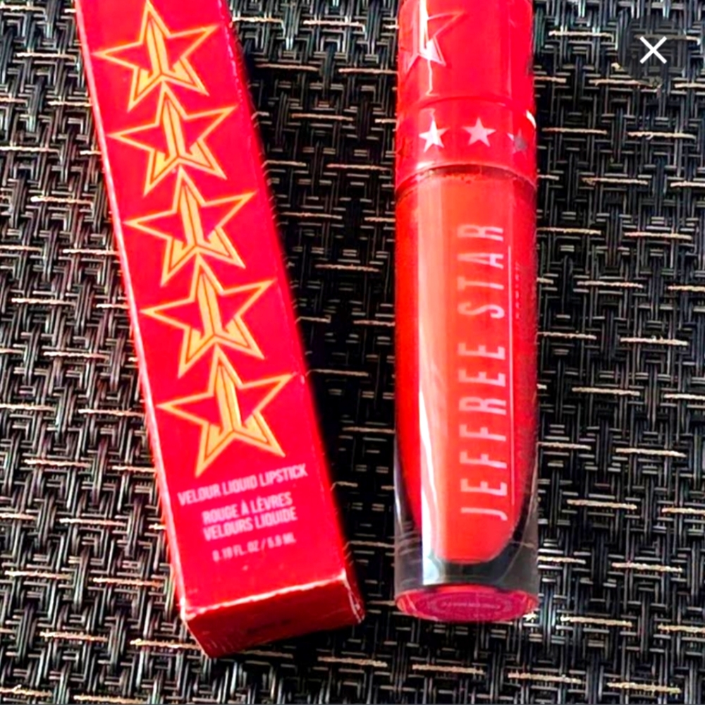 BNIB Jeffree Star Liquid Velvet lippie